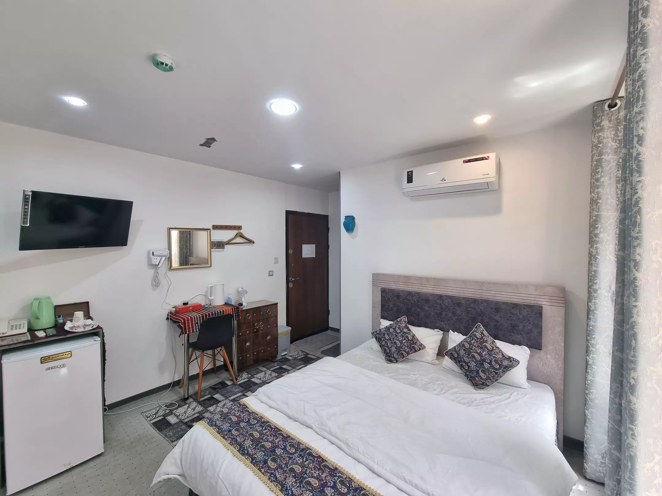 Alibaba https://cdn.alibaba.ir/ostorage/hotel-accommodation-images/681f52c8f6e8766ef96f5370_دابل (3).webp